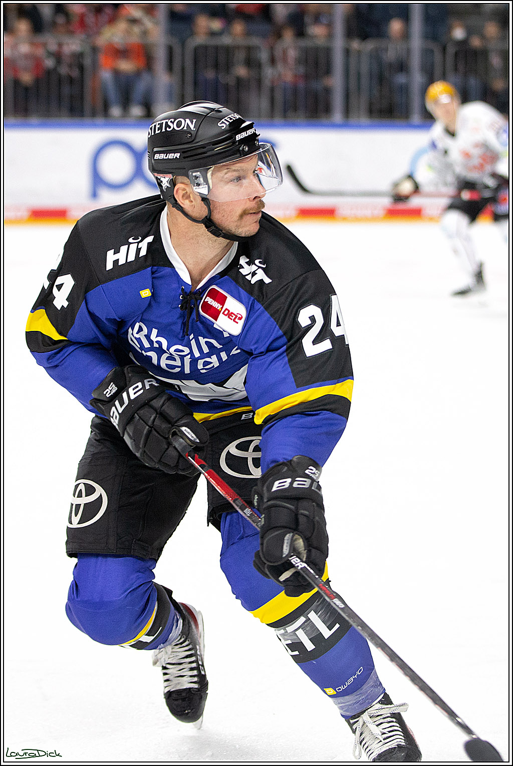PENNY DEL; Koelner Haie- Fishtown Pinguins Bremerhaven; Koeln, 23.11.2021